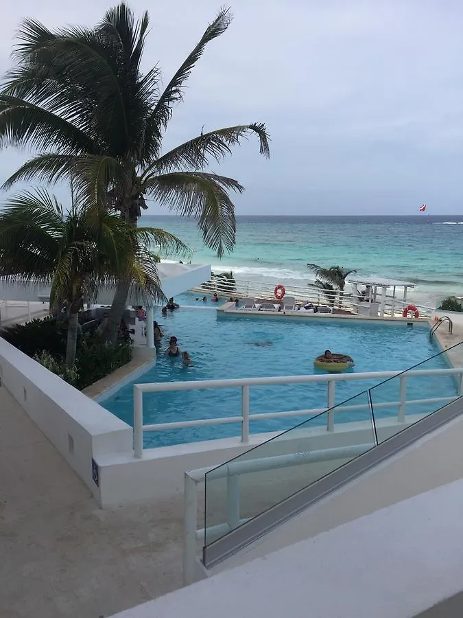 Estudios Yalmakan Cancún Mexiko